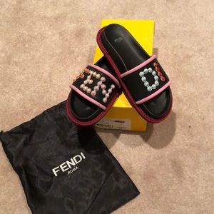 Fendi Slides